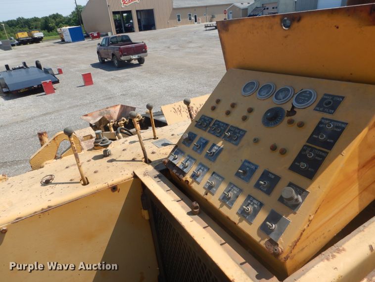 image for item JI9657 Easi-pour  curb machine