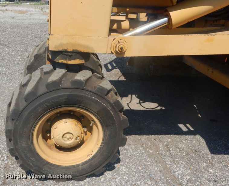 image for item JI9657 Easi-pour  curb machine