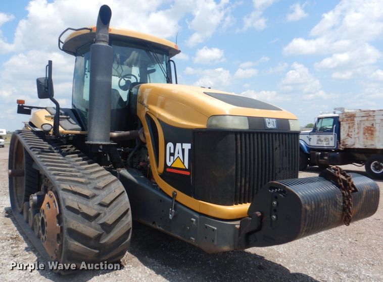 image for item JY9747 2006 Challenger MT865B  tractor