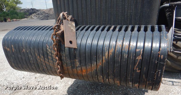 image for item JY9747 2006 Challenger MT865B  tractor