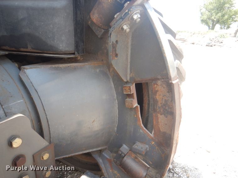 image for item JY9747 2006 Challenger MT865B  tractor