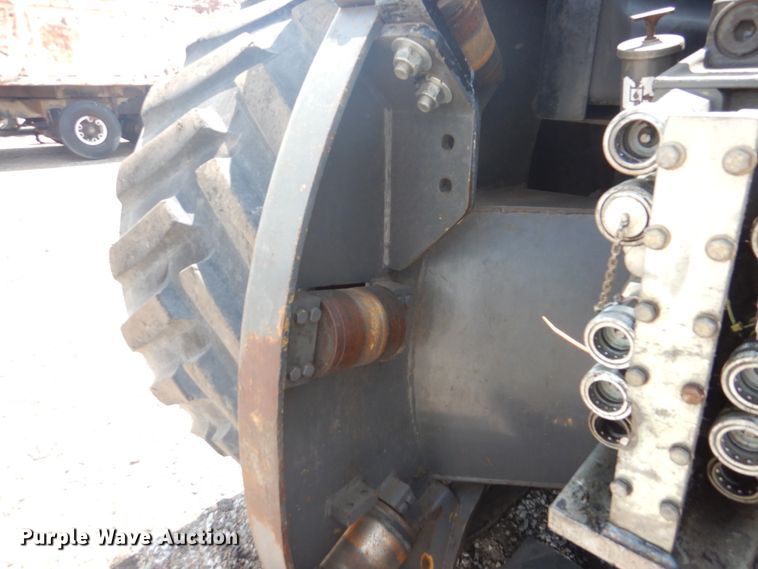 image for item JY9747 2006 Challenger MT865B  tractor