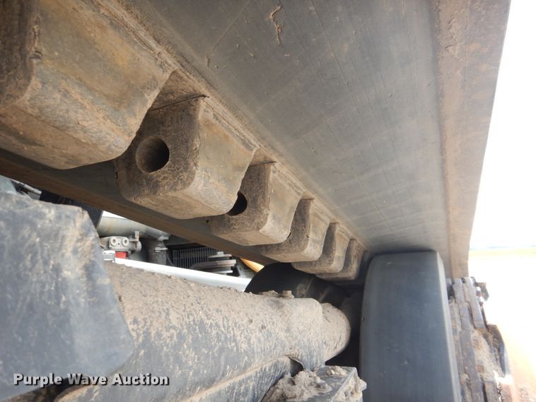 image for item JY9747 2006 Challenger MT865B  tractor