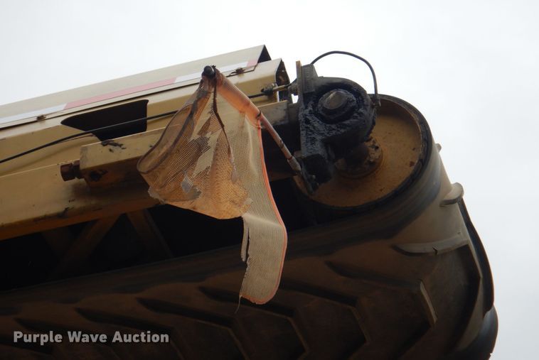 image for item JY9808 1999 Caterpillar PM-465  milling machine