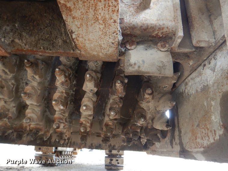 image for item JY9808 1999 Caterpillar PM-465  milling machine