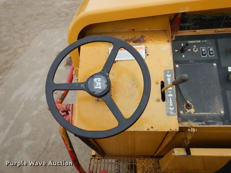 image for item JY9808 1999 Caterpillar PM-465  milling machine