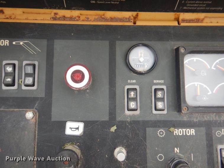 image for item JY9808 1999 Caterpillar PM-465  milling machine