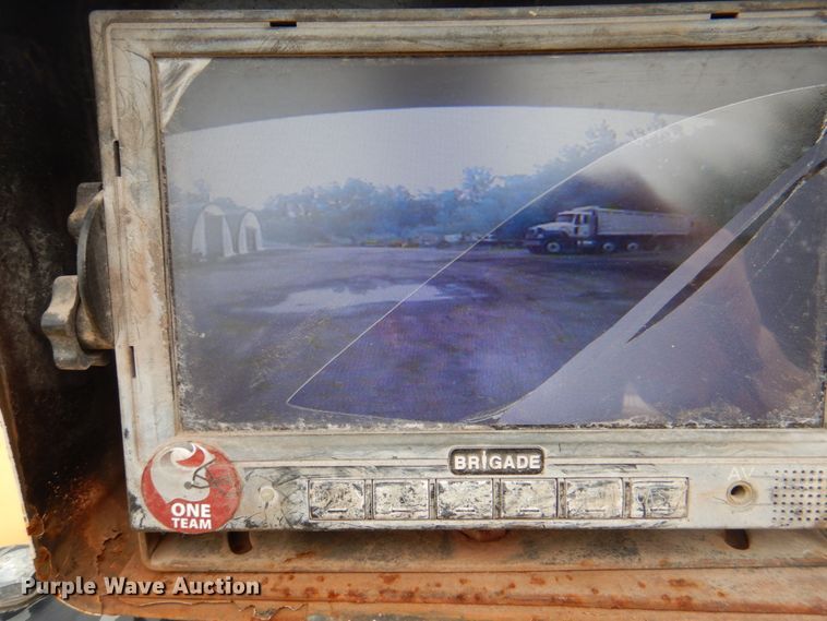 image for item JY9808 1999 Caterpillar PM-465  milling machine