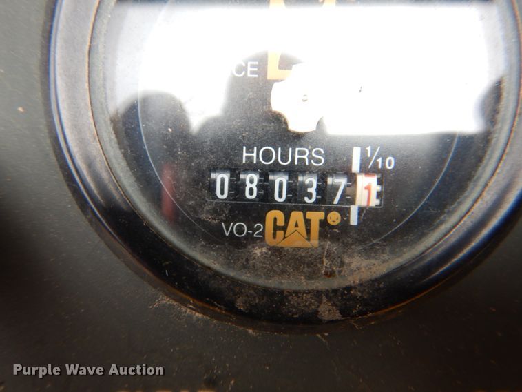 image for item JY9808 1999 Caterpillar PM-465  milling machine