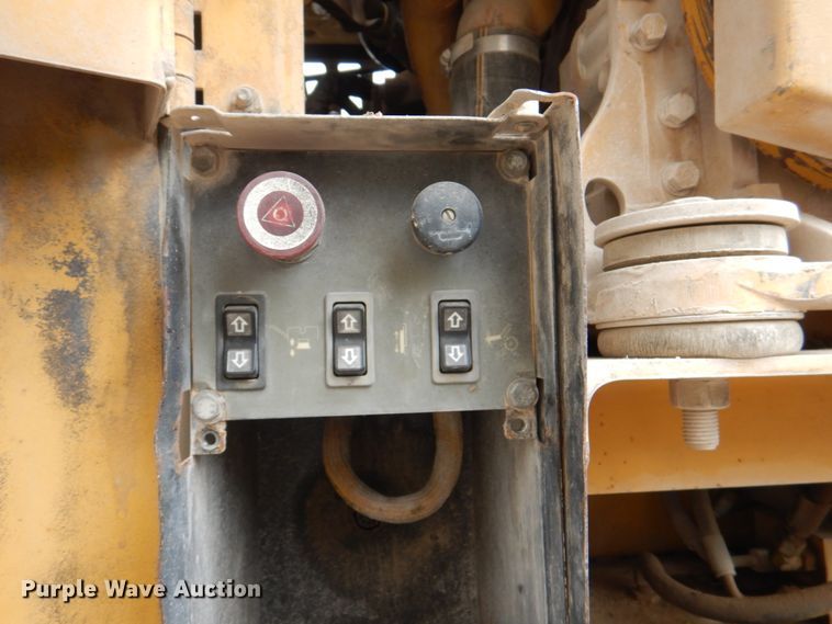 image for item JY9808 1999 Caterpillar PM-465  milling machine