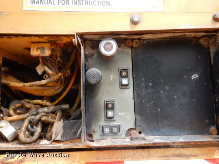 image for item JY9808 1999 Caterpillar PM-465  milling machine