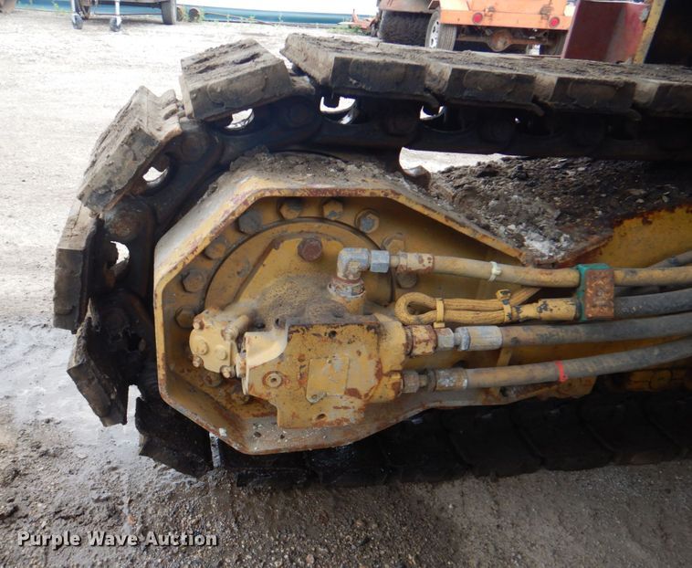 image for item JY9808 1999 Caterpillar PM-465  milling machine