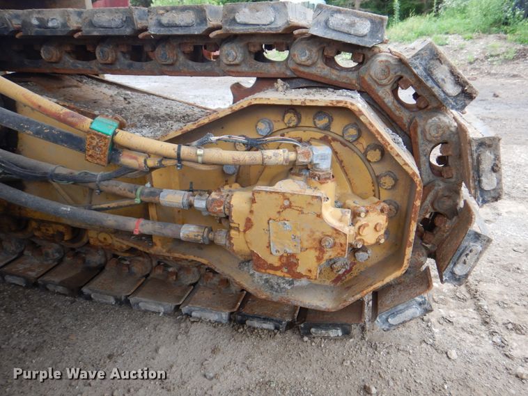 image for item JY9808 1999 Caterpillar PM-465  milling machine