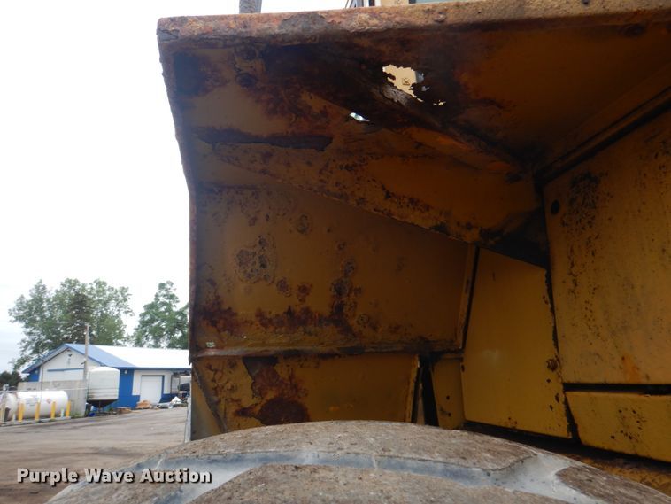 image for item JY9810 1996 Volvo L180C  wheel loader