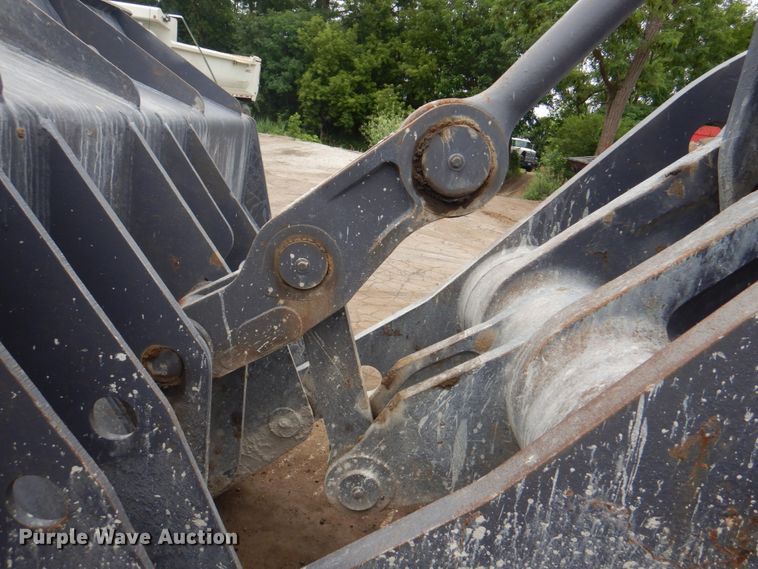 image for item JY9810 1996 Volvo L180C  wheel loader