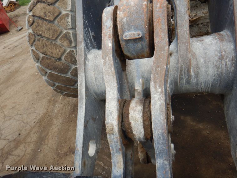 image for item JY9810 1996 Volvo L180C  wheel loader