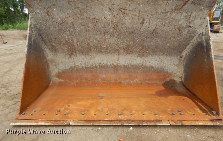 image for item JY9810 1996 Volvo L180C  wheel loader