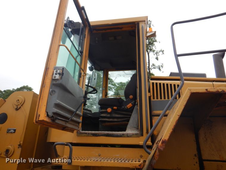 image for item JY9810 1996 Volvo L180C  wheel loader