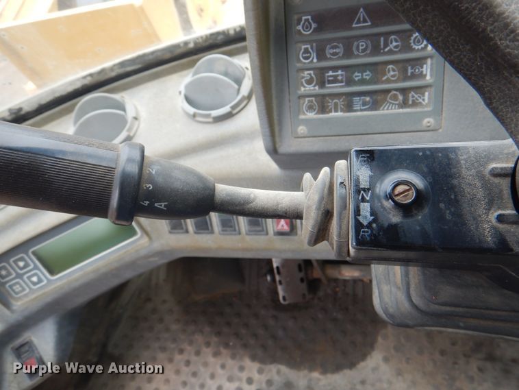 image for item JY9810 1996 Volvo L180C  wheel loader