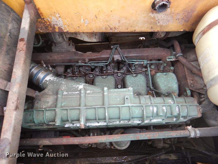 image for item JY9810 1996 Volvo L180C  wheel loader