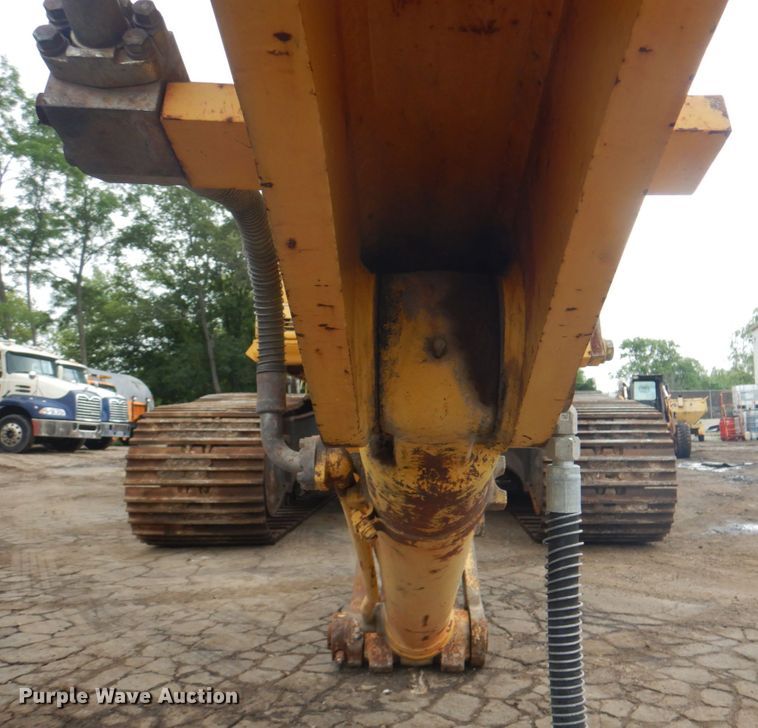 image for item JY9811 2014 Komatsu PC490LC-10  excavator