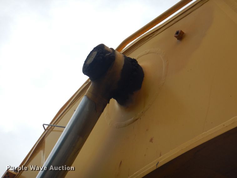 image for item JY9811 2014 Komatsu PC490LC-10  excavator