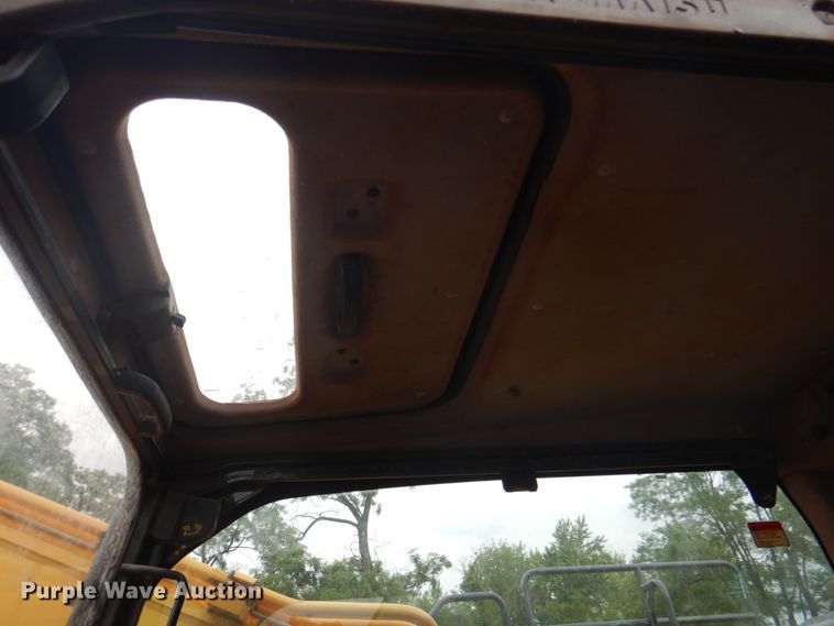 image for item JY9811 2014 Komatsu PC490LC-10  excavator