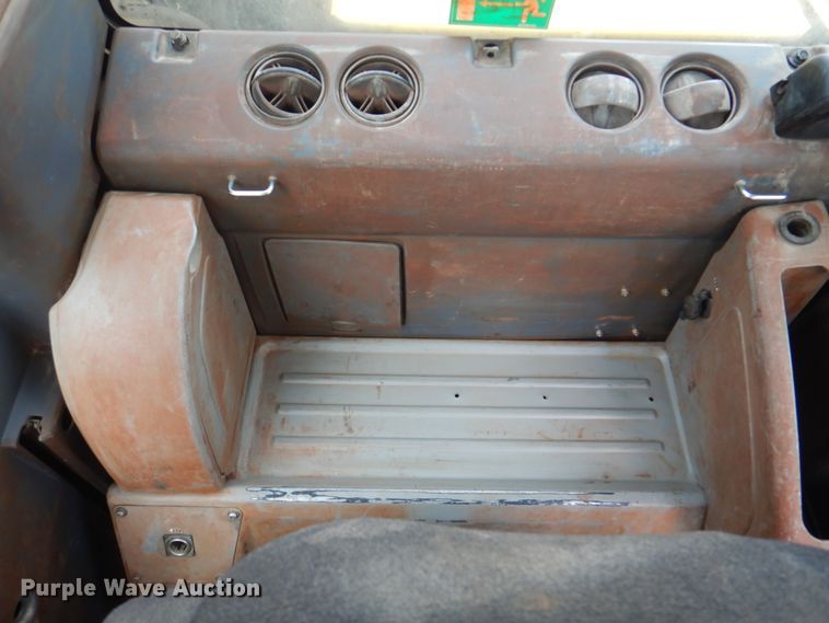 image for item JY9811 2014 Komatsu PC490LC-10  excavator