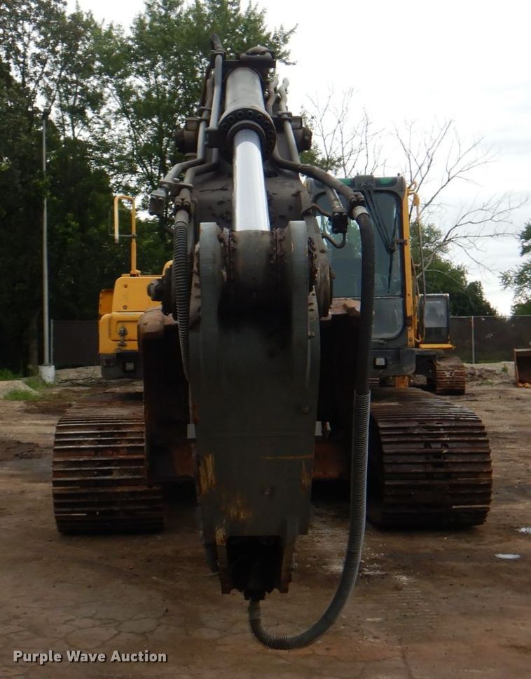 image for item JY9812 2004 Volvo EC460BLC  excavator