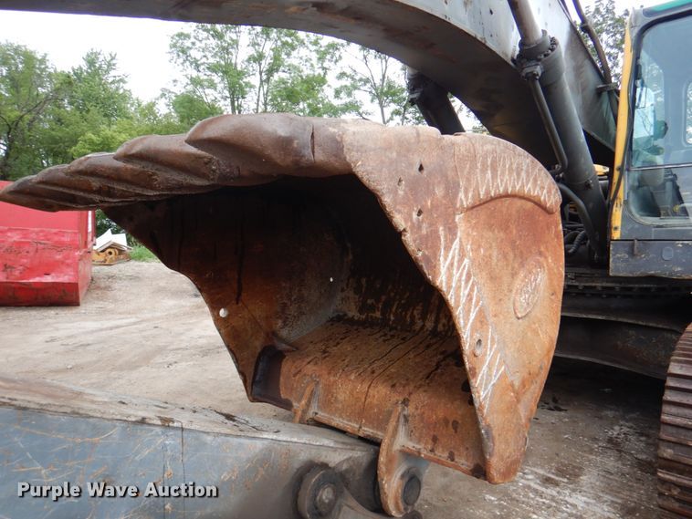 image for item JY9812 2004 Volvo EC460BLC  excavator