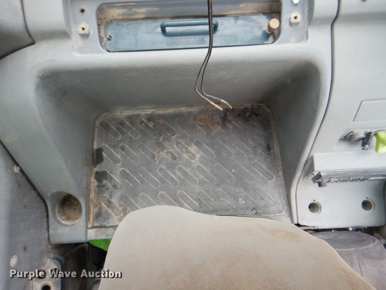 image for item JY9812 2004 Volvo EC460BLC  excavator