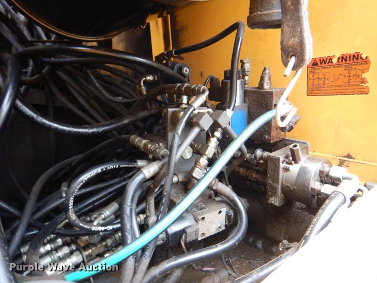 image for item JY9812 2004 Volvo EC460BLC  excavator