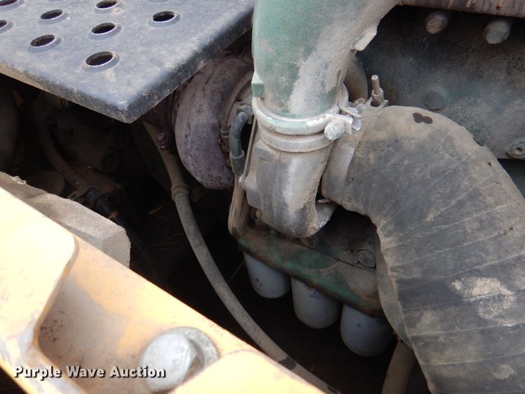 image for item JY9812 2004 Volvo EC460BLC  excavator