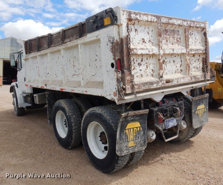 image for item JZ9980 1998 Freightliner FL80  dump truck