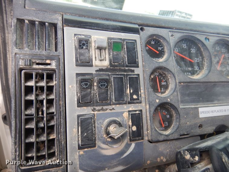 image for item JZ9980 1998 Freightliner FL80  dump truck