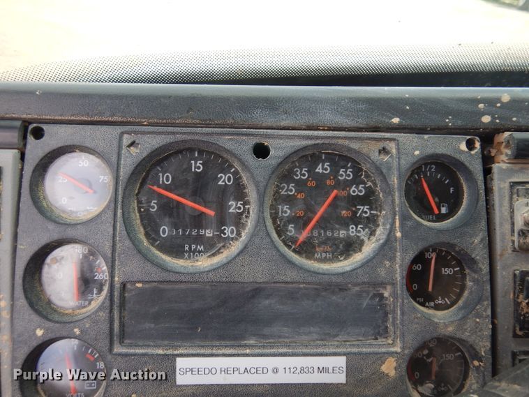 image for item JZ9980 1998 Freightliner FL80  dump truck