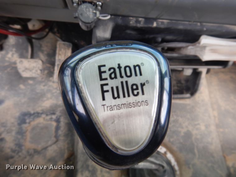 image for item JZ9980 1998 Freightliner FL80  dump truck