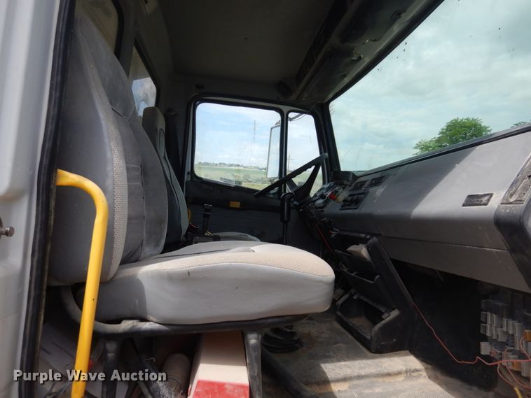 image for item JZ9980 1998 Freightliner FL80  dump truck