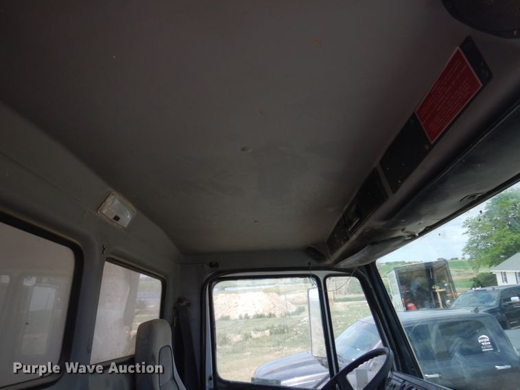 image for item JZ9980 1998 Freightliner FL80  dump truck