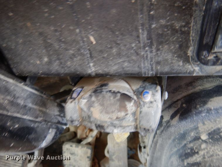 image for item JZ9981 2001 International 2674  dump truck