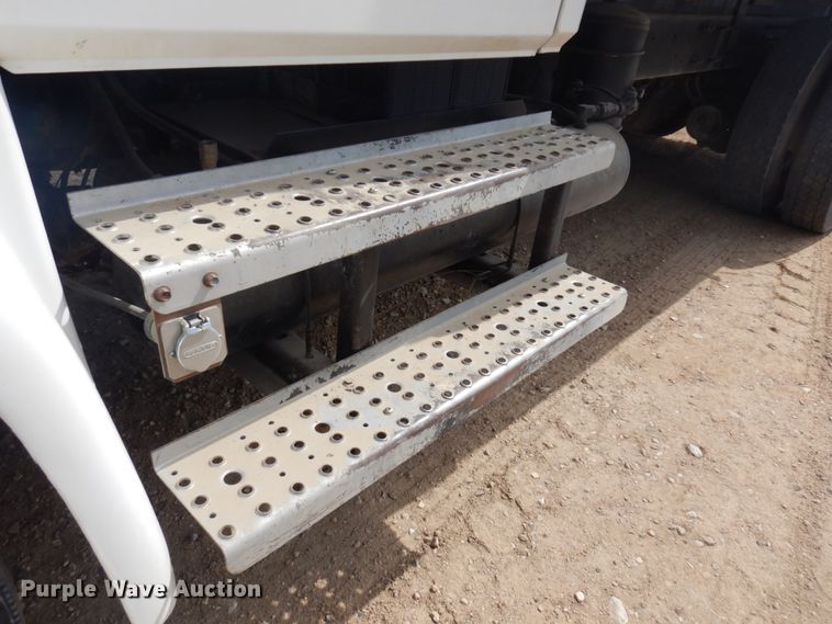 image for item JZ9984 1998 Freightliner FL80  dump truck