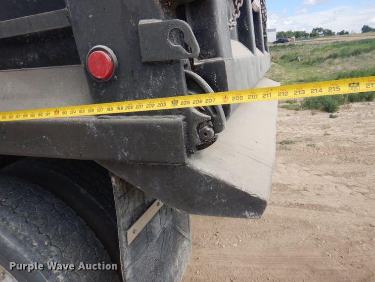 image for item JZ9984 1998 Freightliner FL80  dump truck