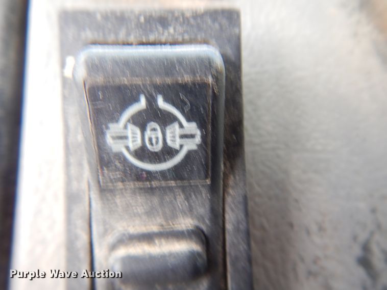 image for item JZ9984 1998 Freightliner FL80  dump truck