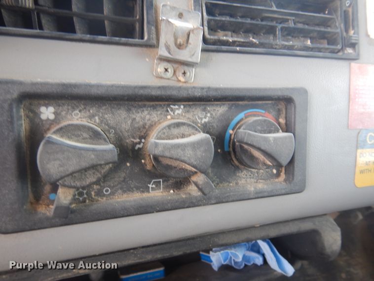 image for item JZ9984 1998 Freightliner FL80  dump truck