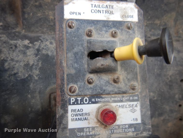 image for item JZ9984 1998 Freightliner FL80  dump truck