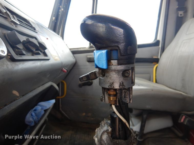 image for item JZ9984 1998 Freightliner FL80  dump truck