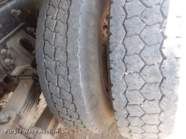 image for item JZ9984 1998 Freightliner FL80  dump truck