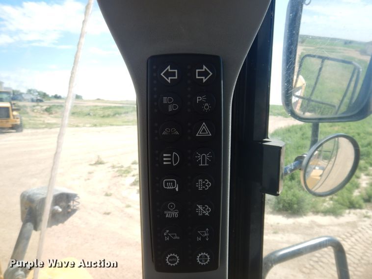 image for item JZ9985 2014 Caterpillar 950K  wheel loader