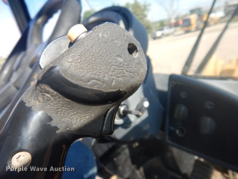 image for item JZ9986 2012 Caterpillar 938H  wheel loader