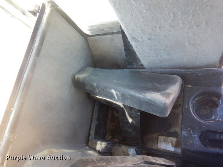 image for item JZ9986 2012 Caterpillar 938H  wheel loader